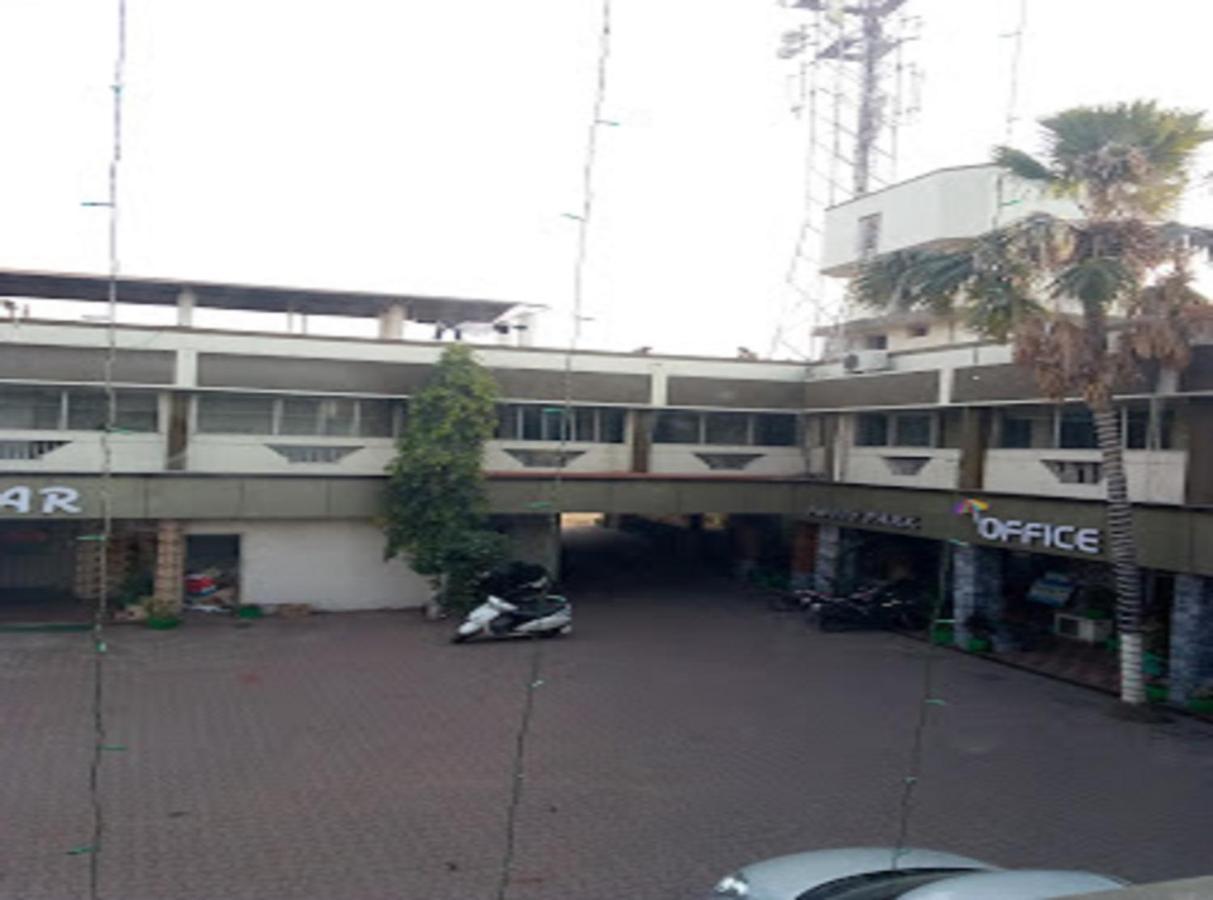 Hotel Center Point- Chhattisgarh Korba Buitenkant foto